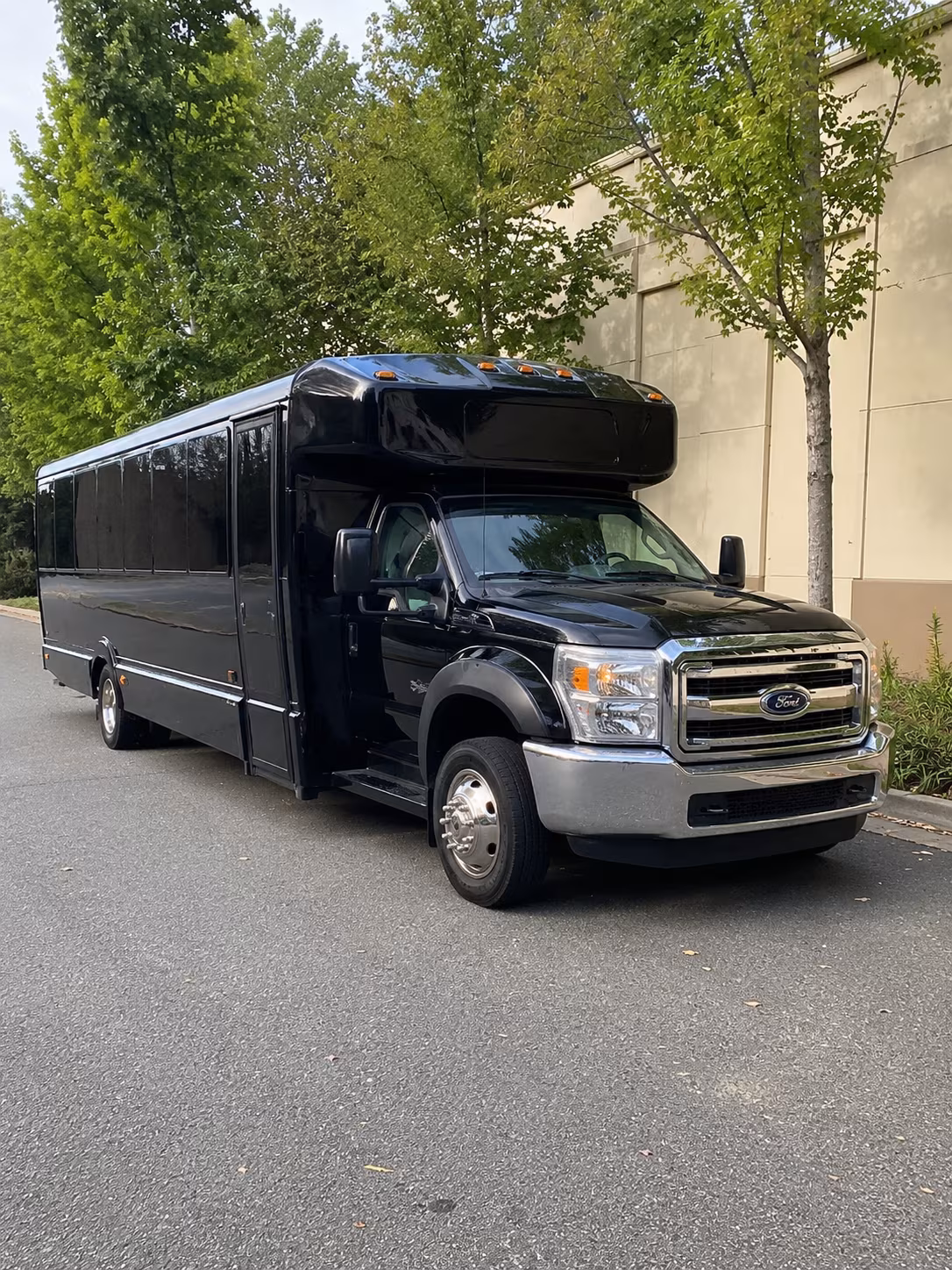 bachelor and bachelorette party buses in arlington