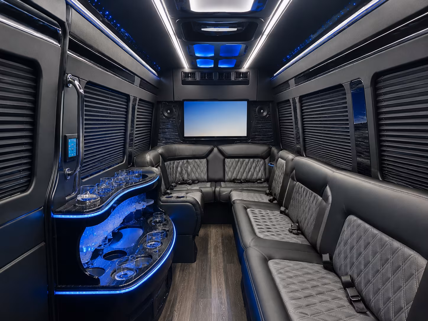 bus rental options for arlington trips